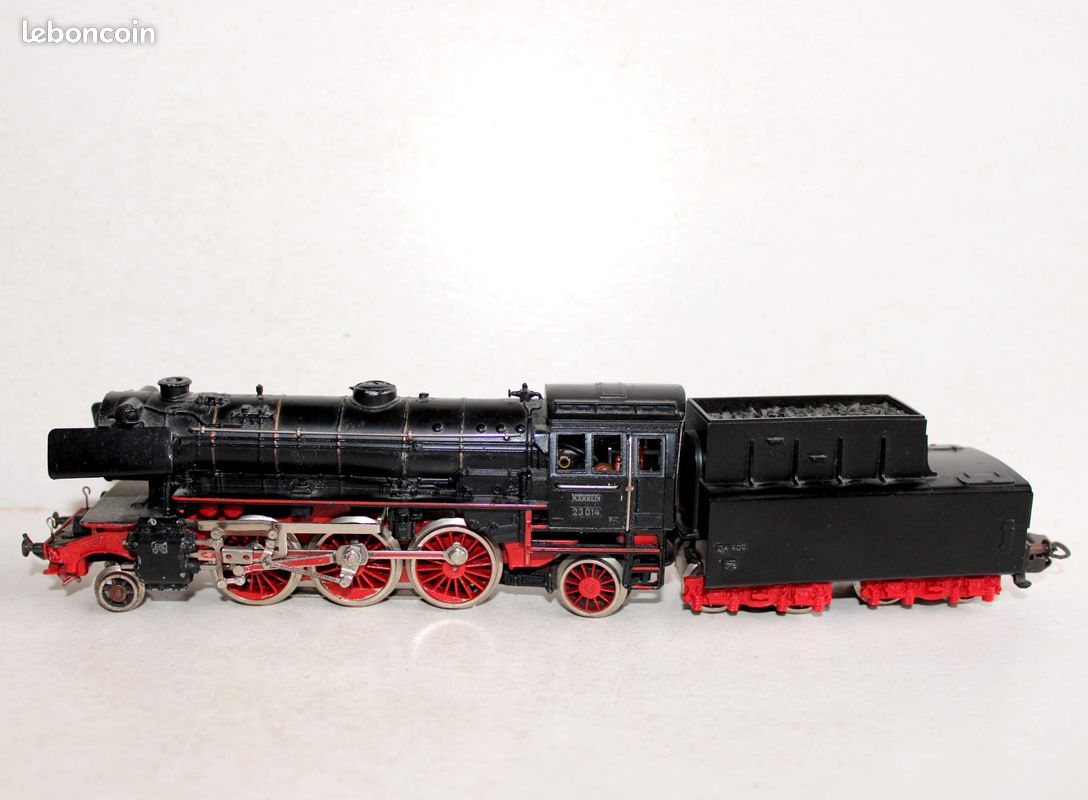 Locomotive à Vapeur Märklin 23014 + Tender – HO, Bon état, Non Fonctionnelle (collection)