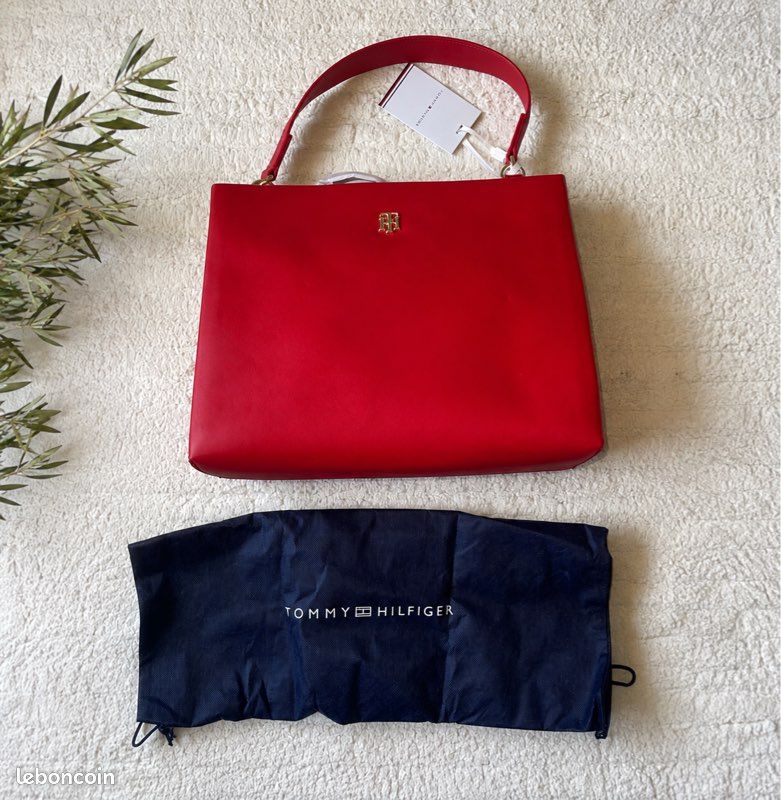 Sac à main Tommy Hilfiger – Modern Satchel Rouge et – Neuf avec étiquette (image 1)