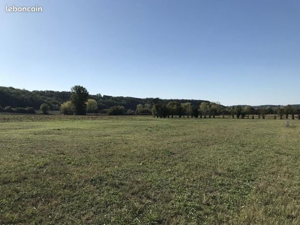 Terrain 1 029 m² Eymet