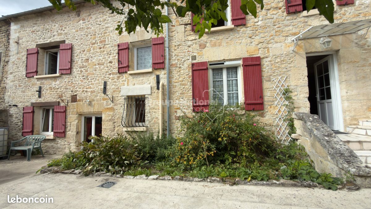 Maison 8 pièces 180 m² · à Noailles · 180 m² · 262 000 €