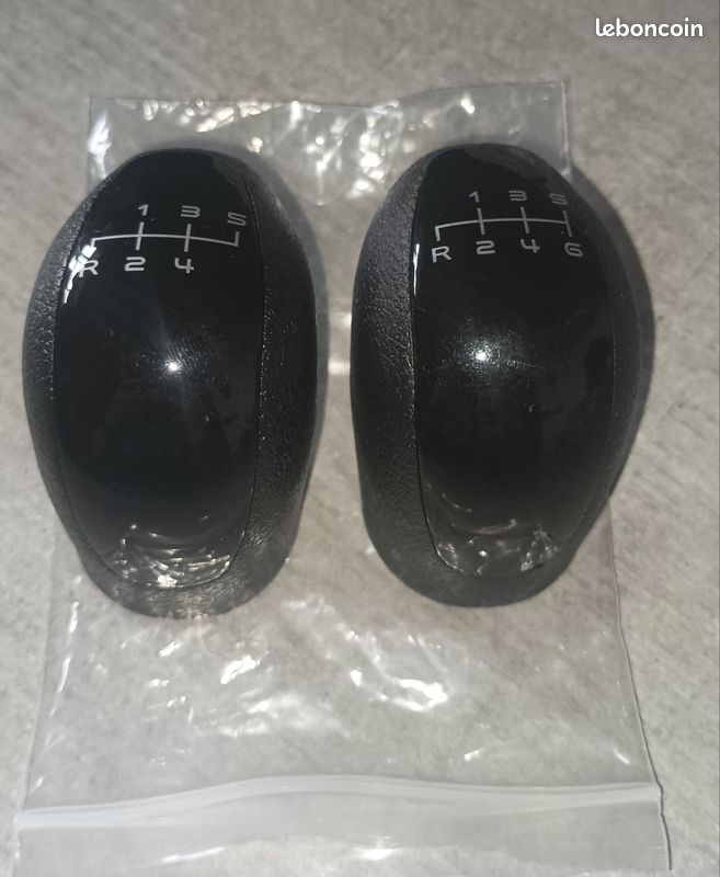 Pommeau De Levier De Vitesse Manuel à 5 Ou 6 Vitesses En Fibre De Carbone Avec 3 Adaptateurs Pour Vehicule Rouge 94929213