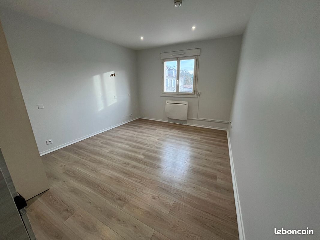 Appartement 1 pièce 22 m² · à Saint-Sylvestre-sur-Lot · 22 m² · 370 €/mois