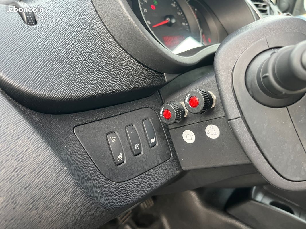5816.67 HT RENAULT KANGOO II ENERGY E6 EXTRA R-LINK 1.5 DCI 90Ch Régul/Lim Radar arrière GPS Bluetooth Climatisation (image 19)