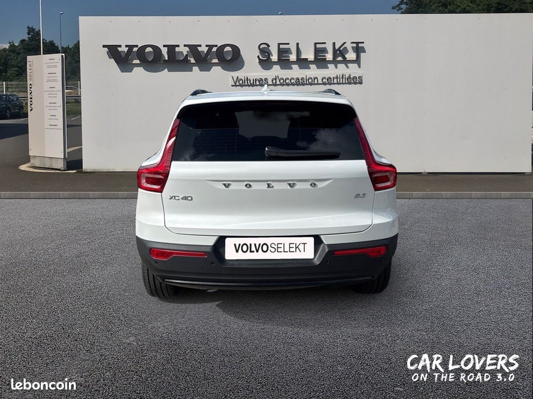 VOLVO XC40 B3 163 ch DCT7 Plus (image 4)