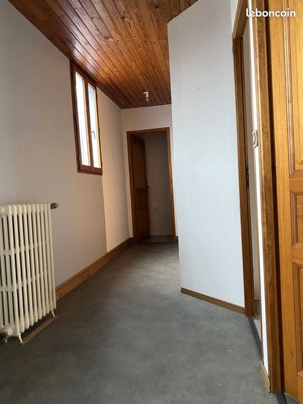 Maison 7 pièces 154 m² - Airvault 79600 (image principale 8)