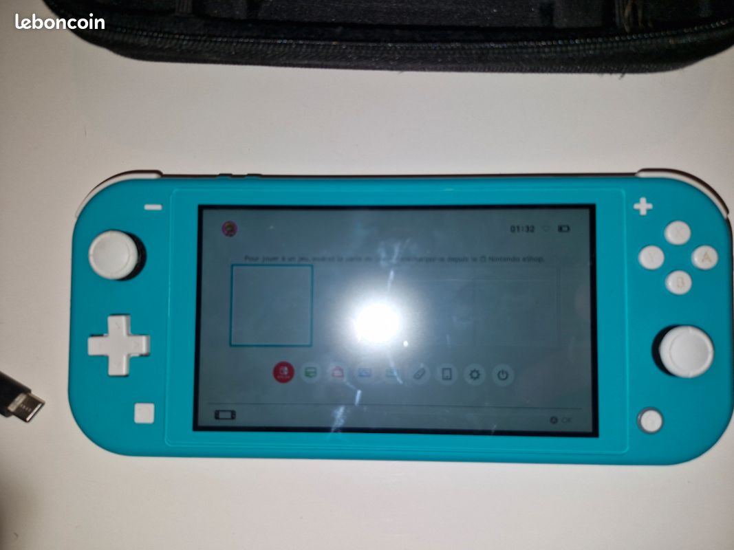 Nintendo Switch lite (ne lie pas les jeux Jeux vidéo