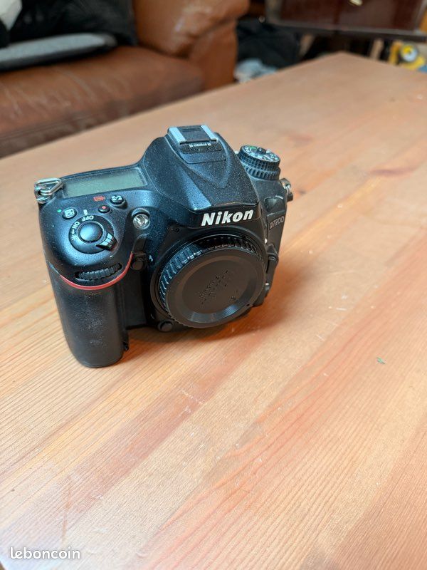 Appareil photo nikon D7200 (image 1)