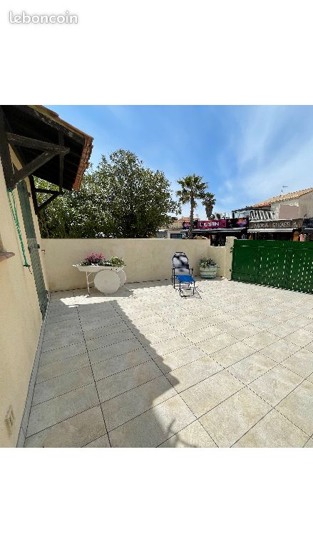 Villa en rez de jardin au bord de la mer (image 8)