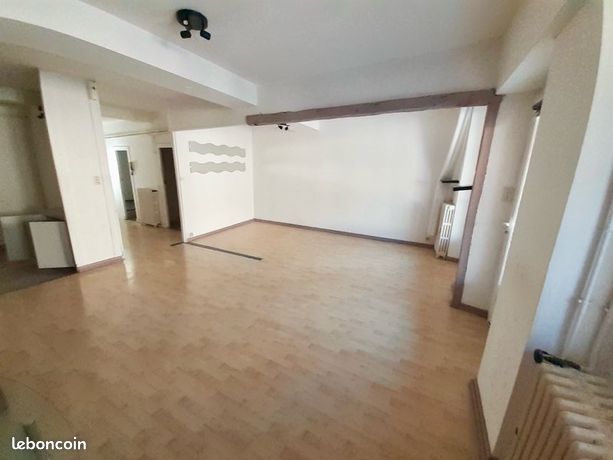 Appartement T3 avec grande terrasse