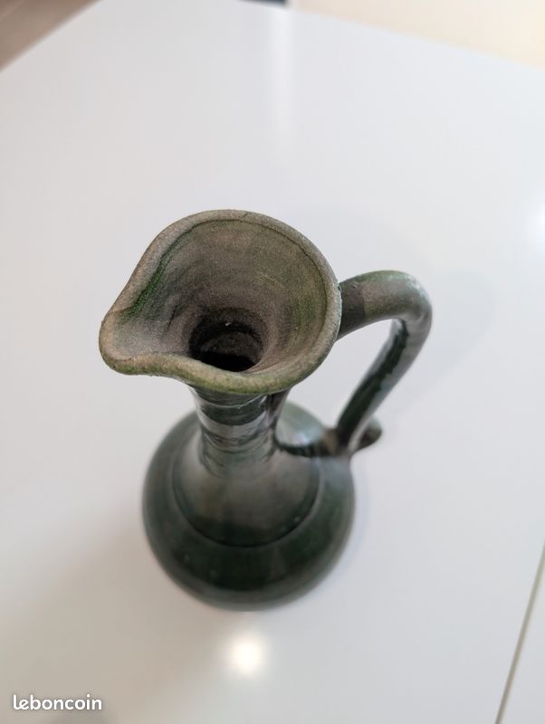 Aiguière céramique vernissée irisée verte ancienne (image 2)
