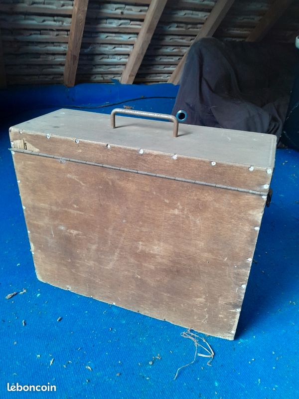 Malette en bois d'outils de menuisier vintage (image 2)