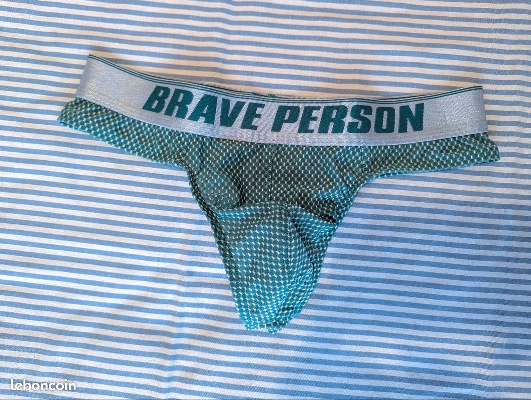 String Homme Rose Avec Personnage Sur Le Devant - Taille L - Neuf Avec étiquettes - Sans Marque