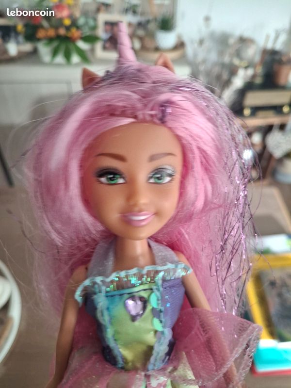 Poupée Licorne - Sparkle Girlz - 26 cm - Tenue colorée - Couronne de licorne (image 3)