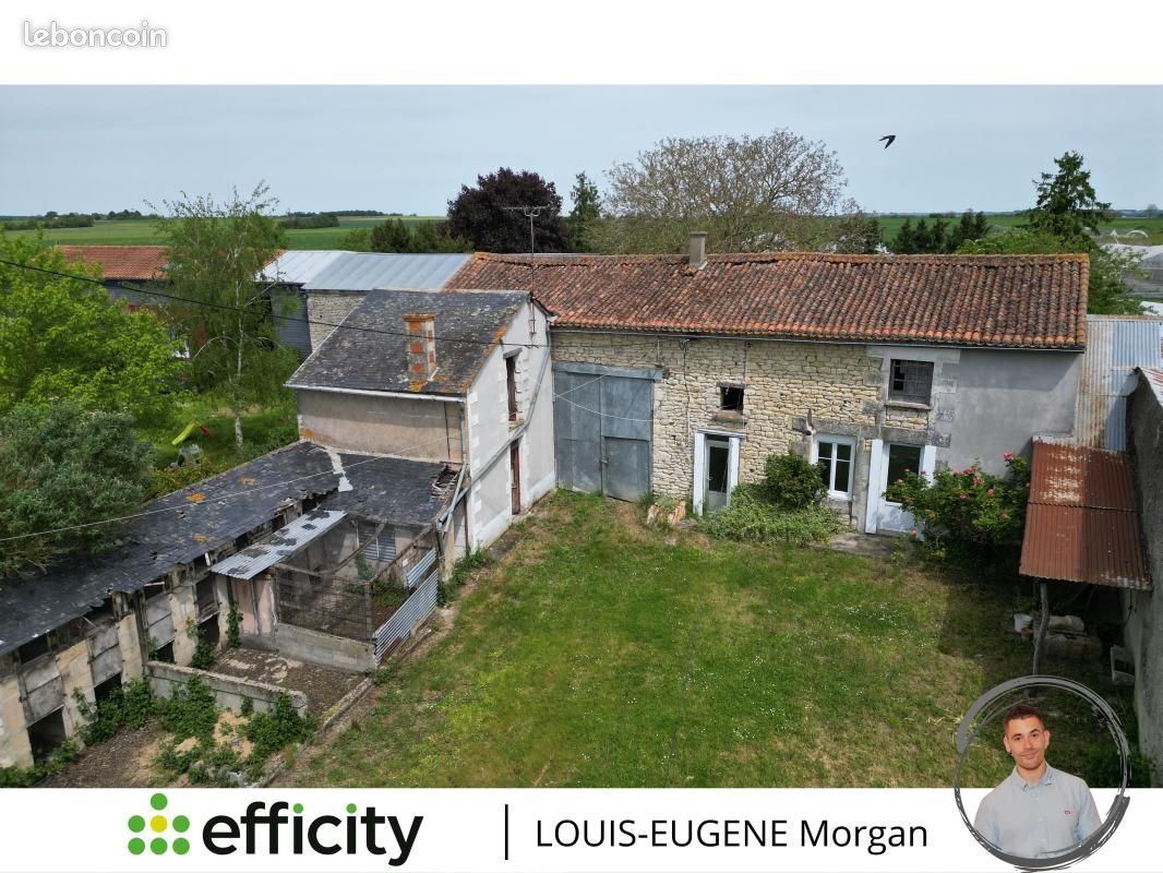 Maison 3 pièces 435 m² · à Cuhon · 435 m² · 49 000 €