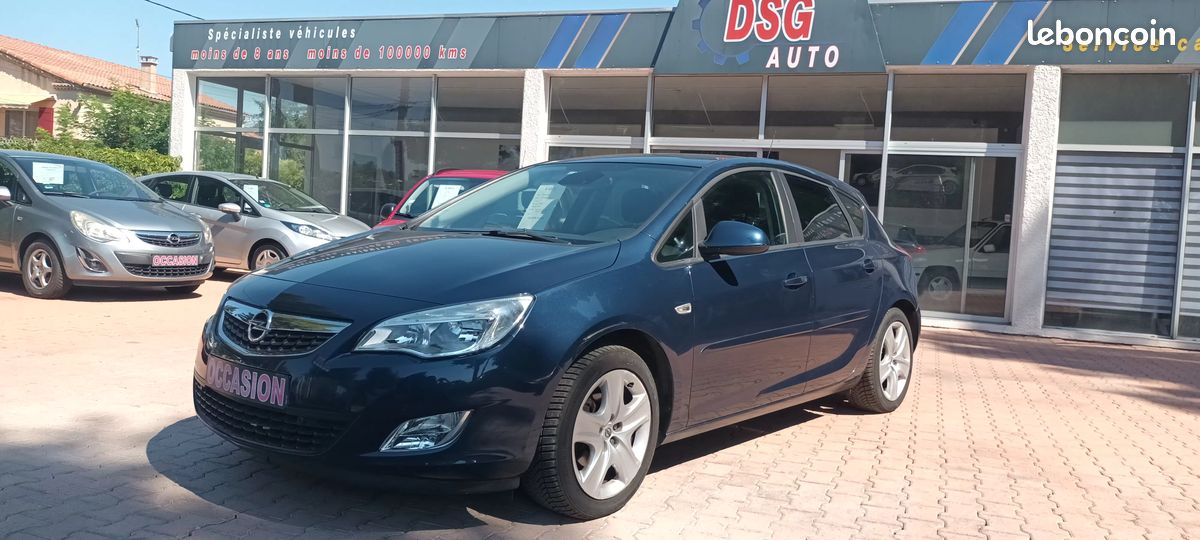 Opel astra 1.4 design edition 5 portes / parfait etat / garantie 6 mois (image 1)