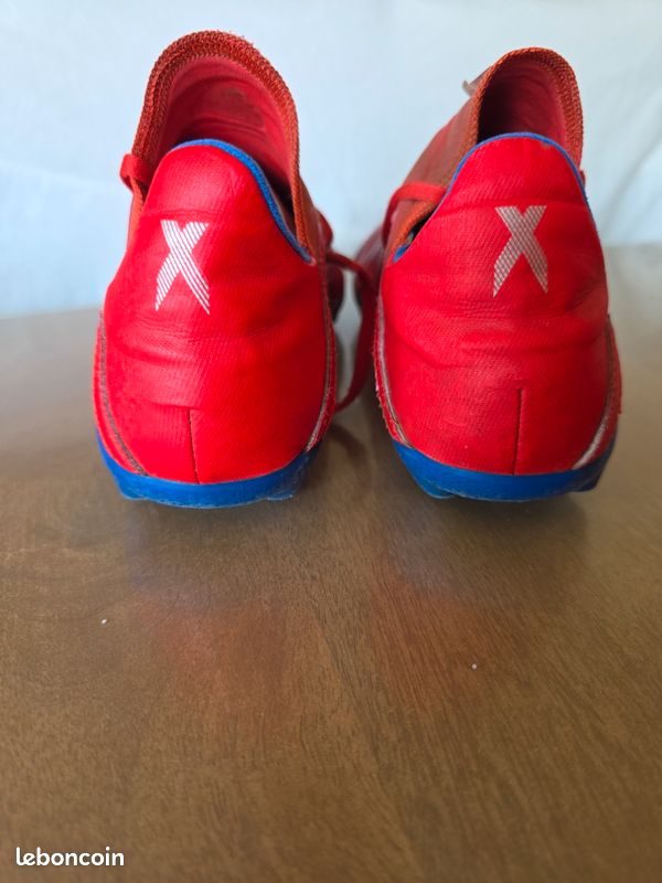 Baskets Crampon adidas taille 35 (image 2)