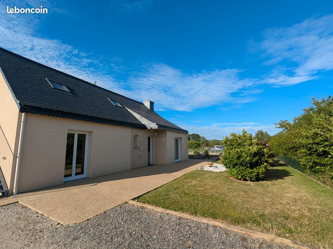 Maison 8 pièces 146 m² · à Forges de Lanouée · 146 m² · 213 000 €