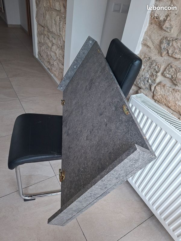 Table et chaises (image 5)