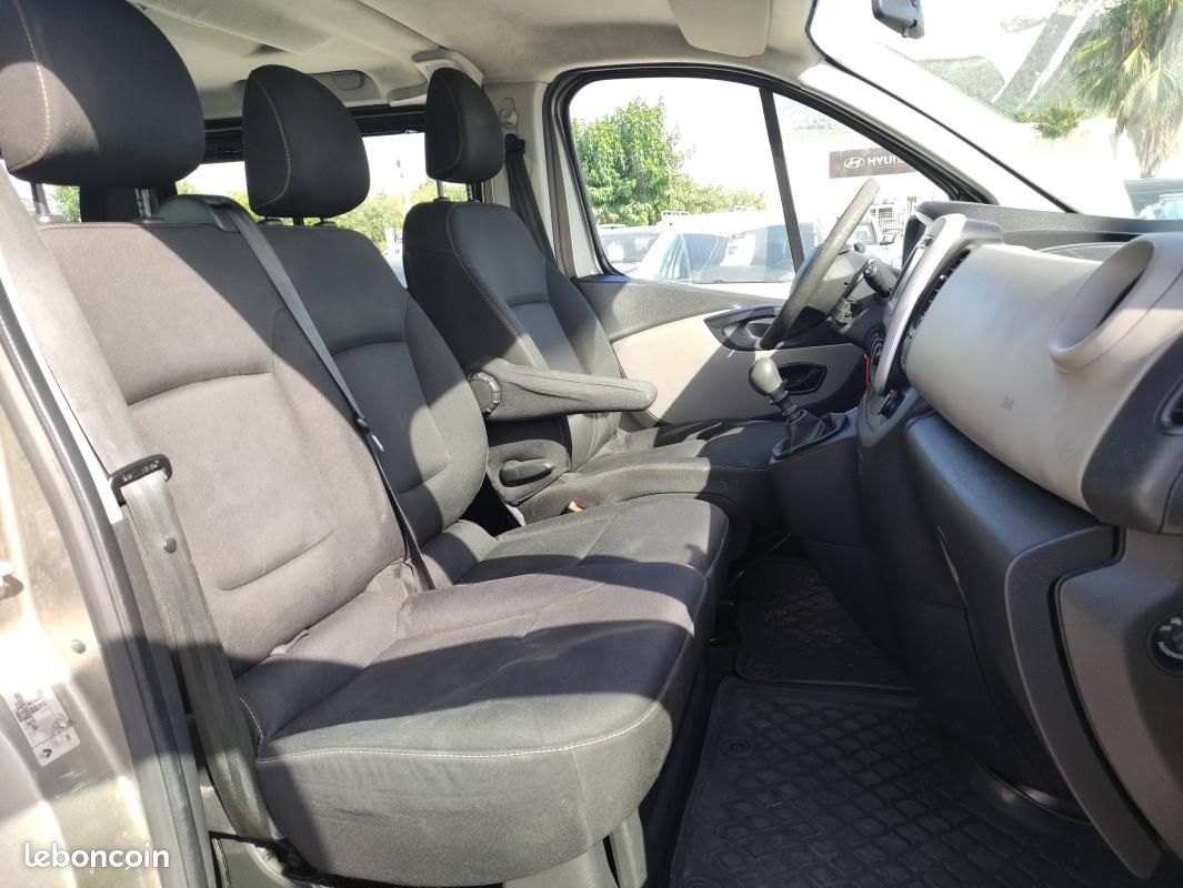 Renault Trafic 1.6 dci 125 confort 9 places (image 17)