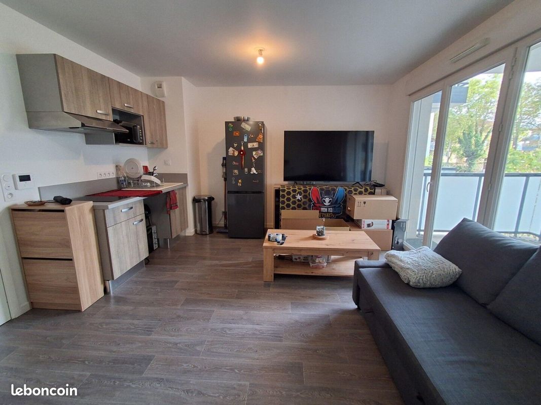 Appartement 2 pièces 38 m² · à Saint-Priest · 38 m² · 583 €/mois