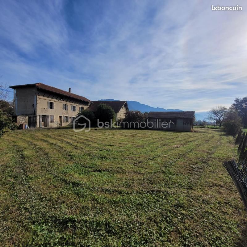 Maison 6 pièces 184 m² · à Saint-Jean-de-Moirans · 184 m² · 350 000 €