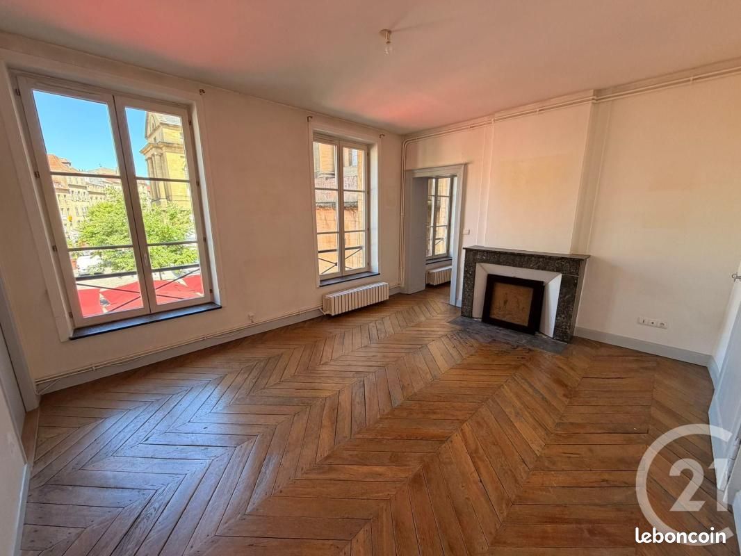 Appartement 3 pièces 93 m² · à Metz · 93 m² · 1 095 €