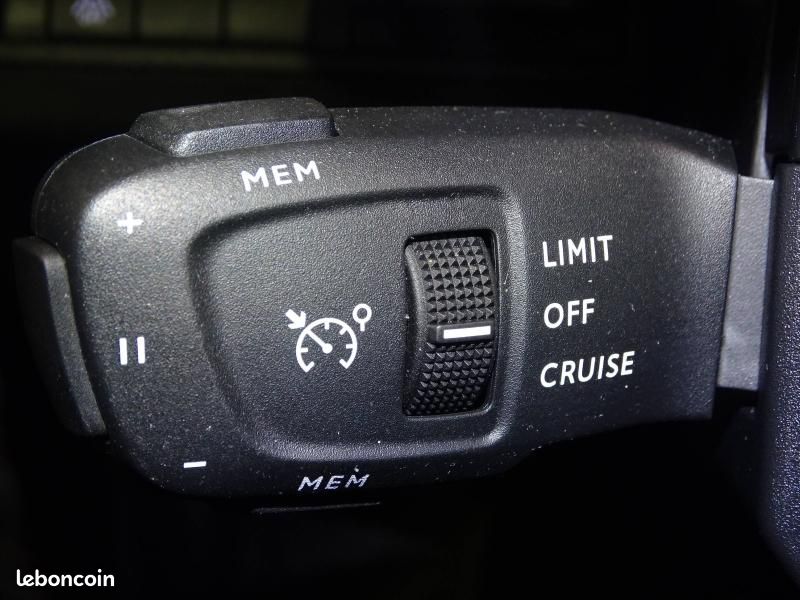Peugeot 3008 1.5 BlueHDi 130ch S&S Active Pack EAT8 (image 16)