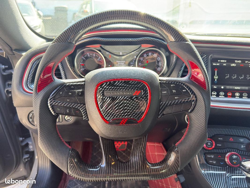 Dodge CHALLENGER R/T V8 5.7 HEMI 377 ch – CarPlay – K&N – Échappement sport – R20 (image 17)