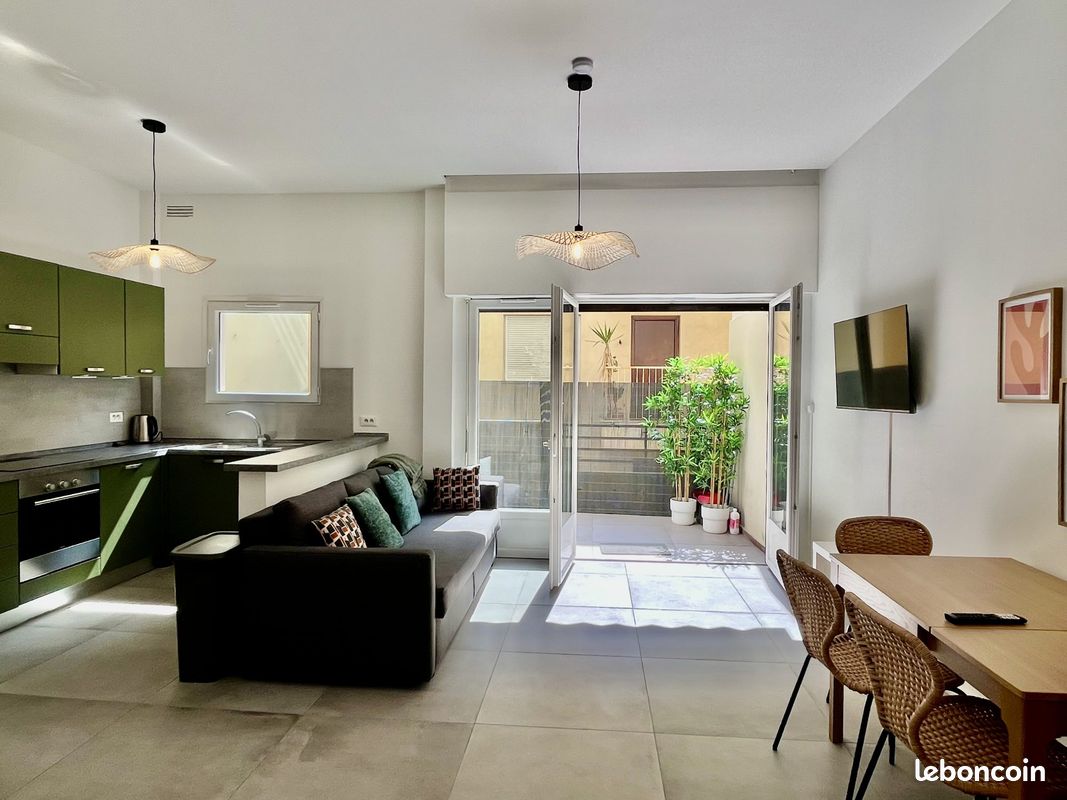 Appartement 2 pièces 43 m² · à Beausoleil · 43 m² · 1 935 €/mois