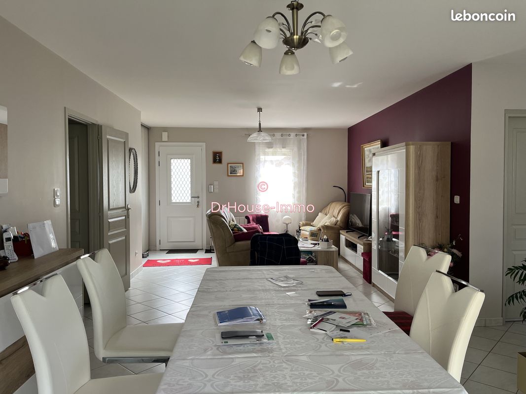 Maison 5 pièces 85 m² - Neuville-de-Poitou 86170 (image principale 1)