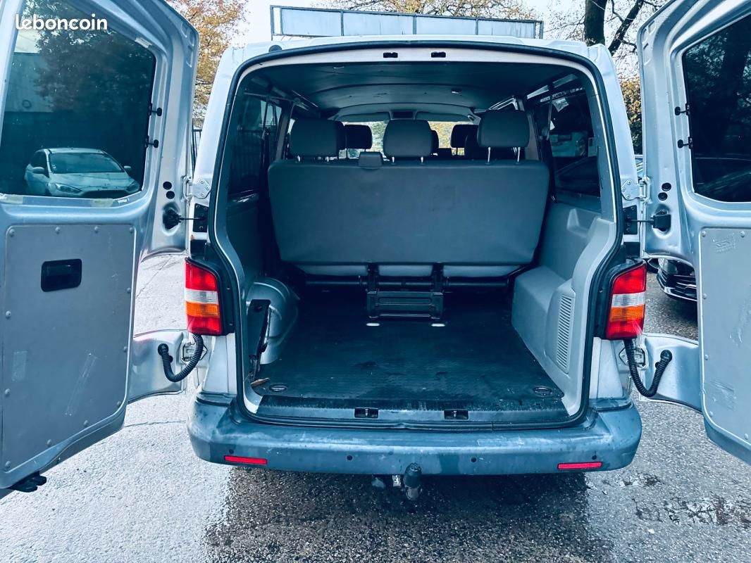 Volkswagen Transporter COMBI 1.9 TDI 102 Long 9pl L2H1 - 5P (image 10)