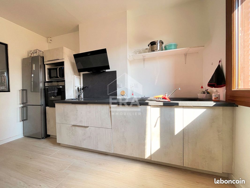 Appartement 3 pièces 91 m² · à Manosque · 91 m² · 950 €/mois