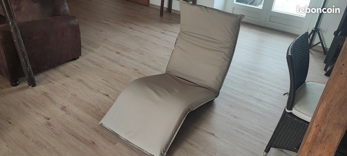 Bains de soleil pliables confortables – Très bon état (image 4)