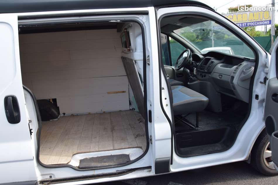 Renault TRAFIC II CONFORT 2.0 DCI 90CV L1 H2 ........ PAR OUVERT 7/7 SUR RDV ......... (image 7)