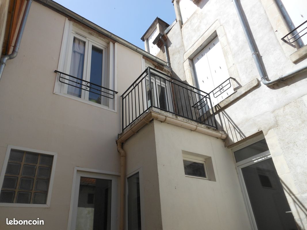 Immeuble 5 pièces 176 m² · à Cosne-Cours-sur-Loire · 176 m² · 220 000 €