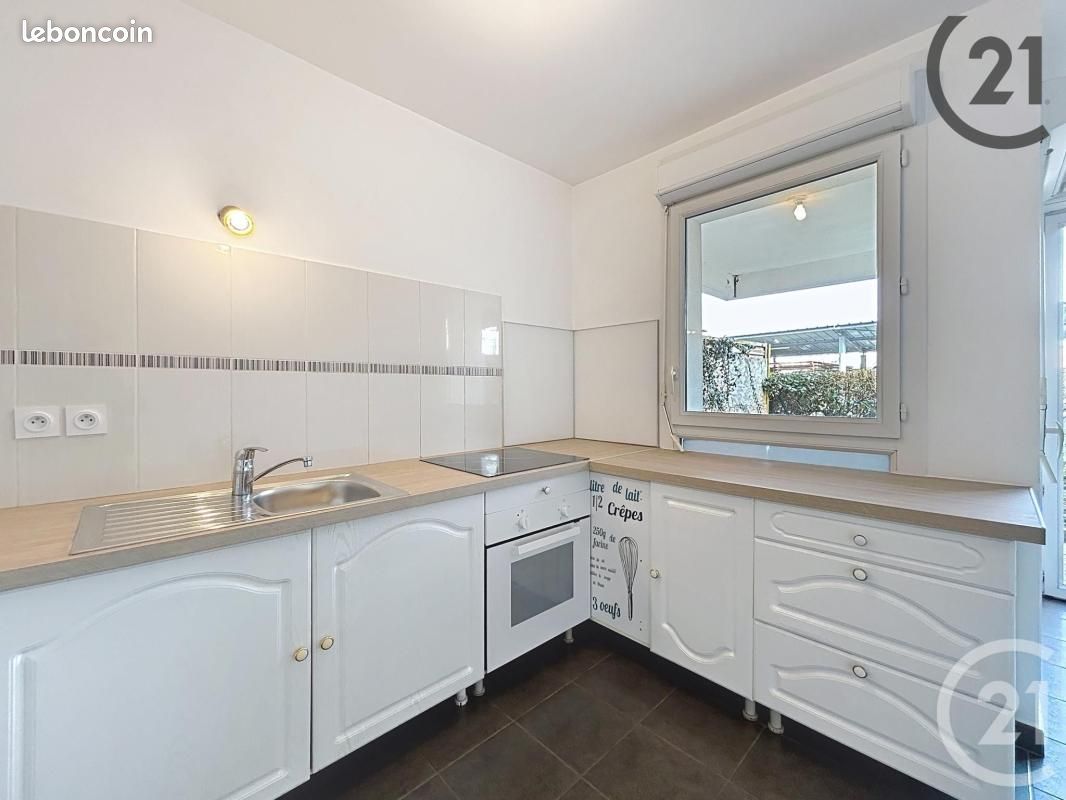 Appartement a louer savigny-le-temple - 1 pièce(s) - 30 m2 - Surfyn