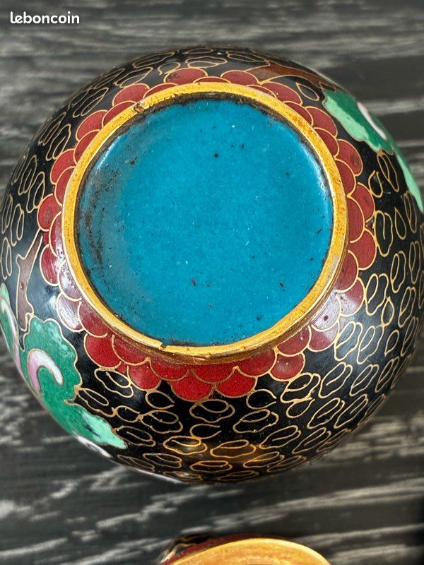 Un petit pot en émail cloisonné Chinois artisanat traditionnel vintage au milieu du XXe siècle décoration (image 12)