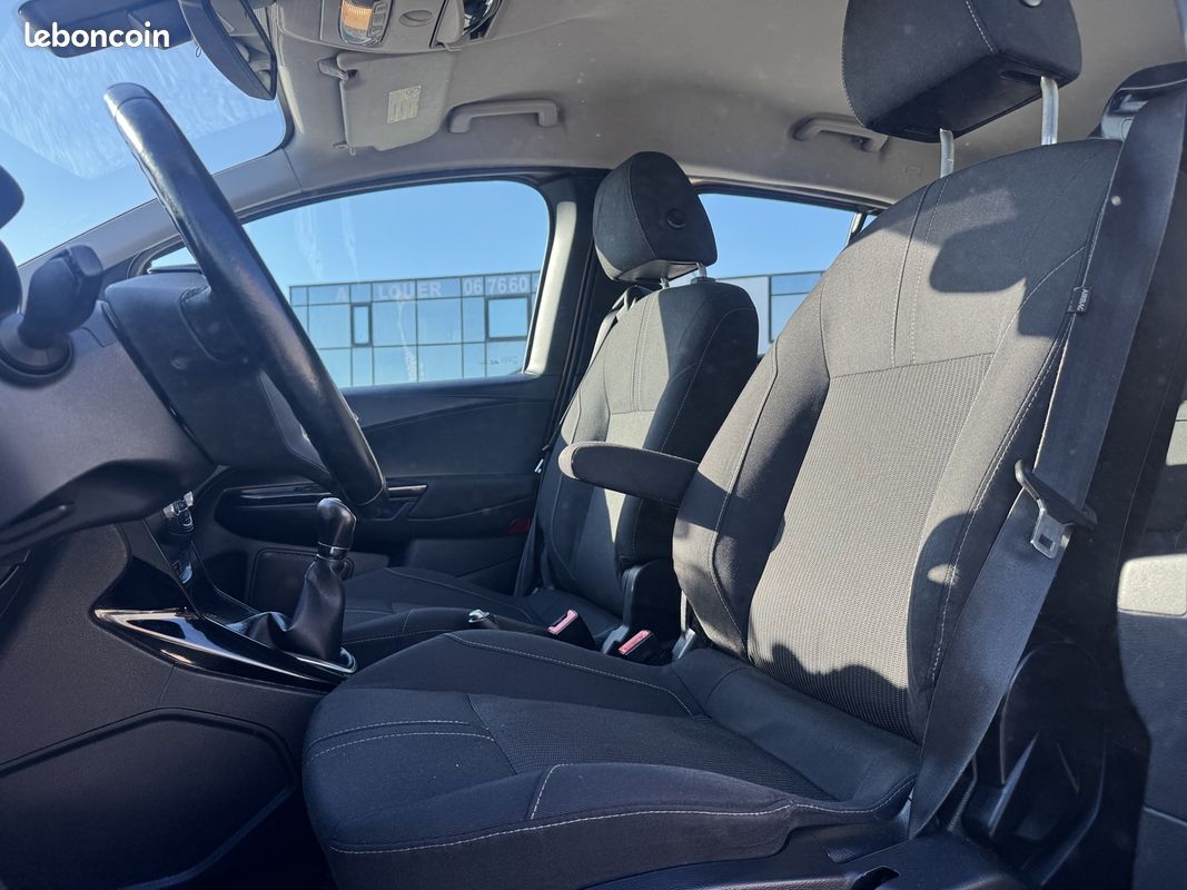 Ford B-MAX 1.5 TDCI 75CH FAP TITANIUM (image 20)
