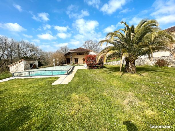Propriété 9 pièces 321 m²
