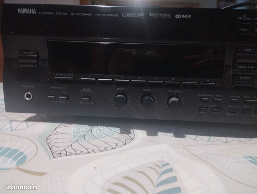 Amplificateur Home-Cinéma Yamaha RX-V592RDS (image 4)