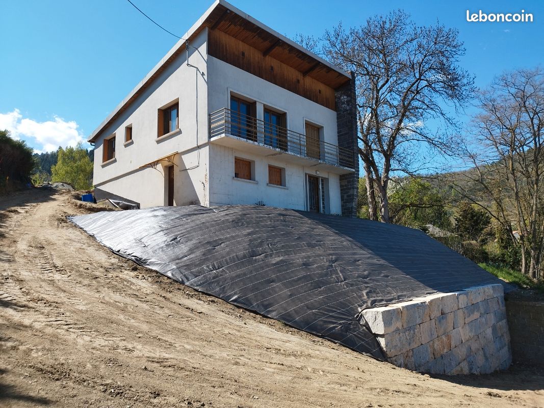 Maison 6 pièces 135 m² · à Ceyrat · 135 m² · 385 000 €