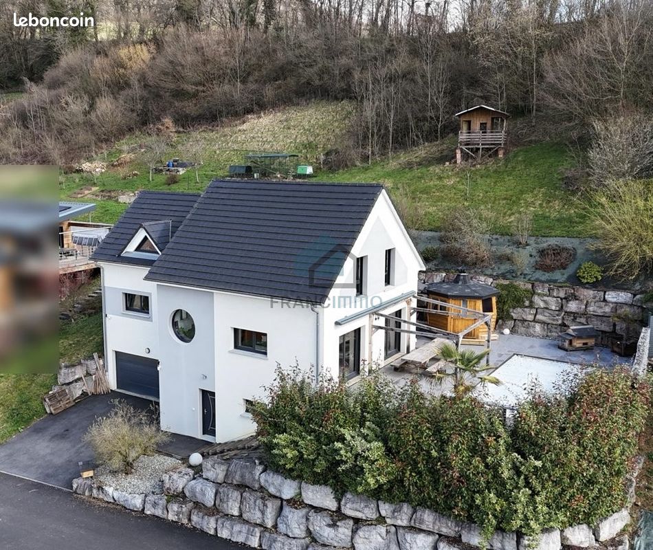 Maison 5 pièces 150 m² · à Saint-Hippolyte · 150 m² · 445 000 €