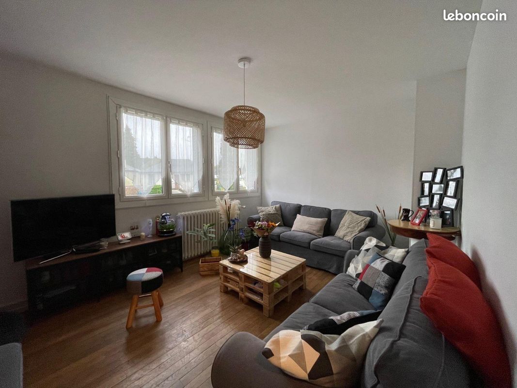 Maison 3 pièces 75 m² · à Neuvic · 75 m² · 595 €/mois