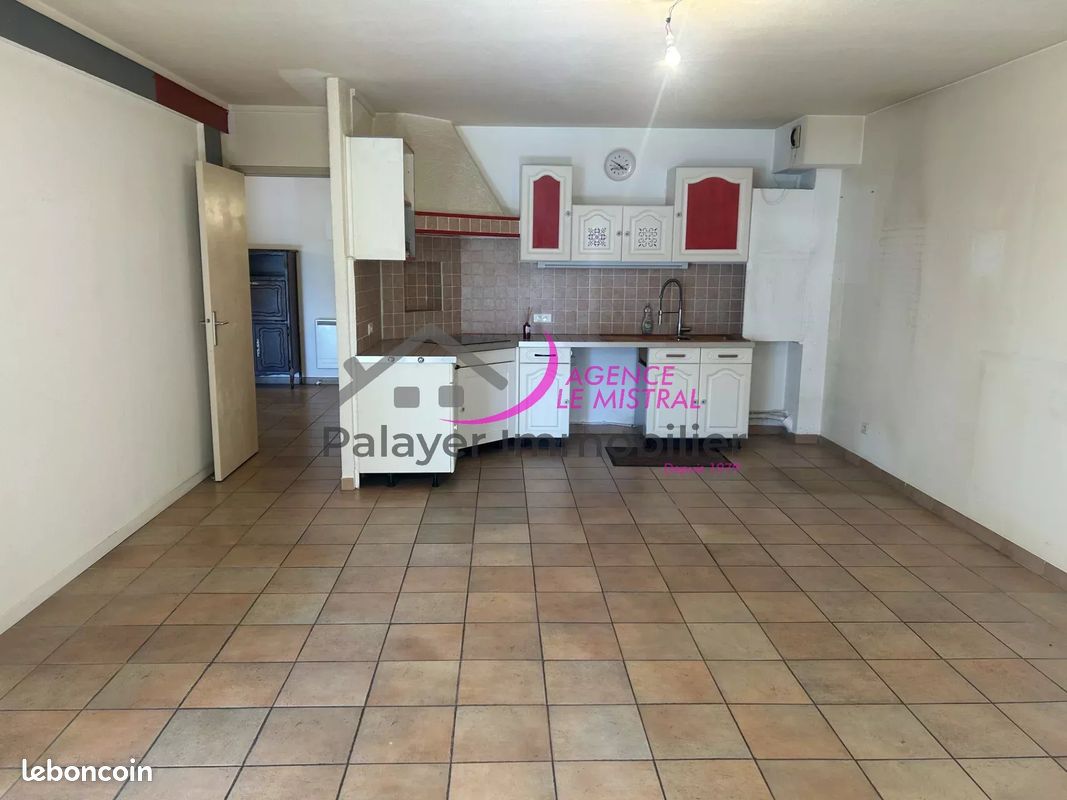 Appartement 3 pièces 91 m² · à Monteux · 91 m² · 169 000 €