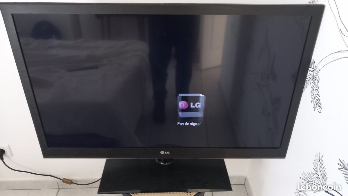 Télévision écran plat LG LED TV 49 pouces ( USB, HDMI etc…) | Togo