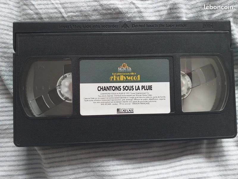 Chantons sous la pluie VHS (image 3)