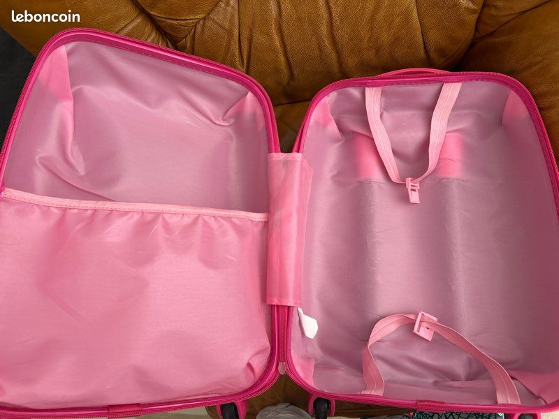Petite valise enfant sur roulettes (image 2)