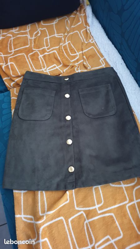 Lot ou pas vêtements fille 14 ans, xs,s,m (image 19)