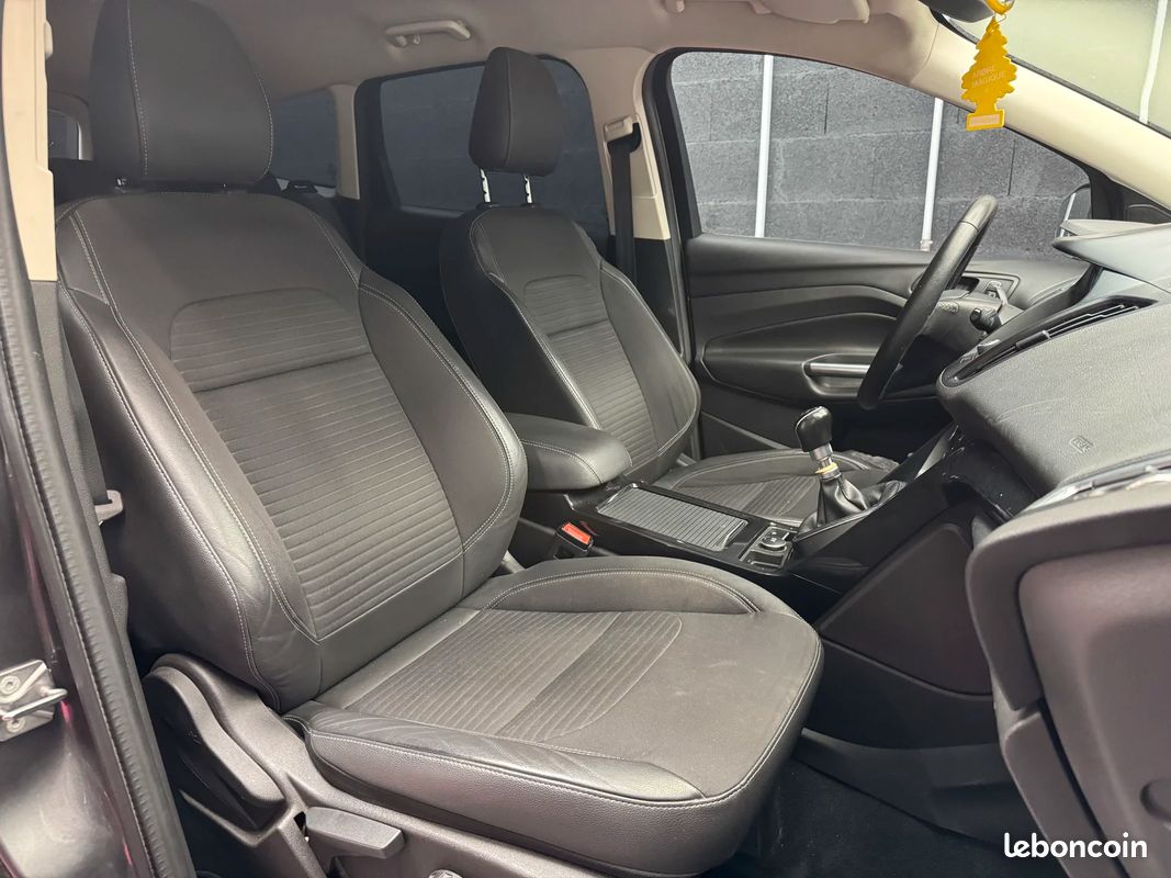 Ford KUGA Executive / CarPlay (image 13)