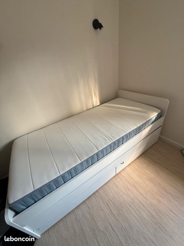 Lit gigogne IKEA SLÄKT 90x200 (avec rangements) + Matelas VESTERÖY (image 3)